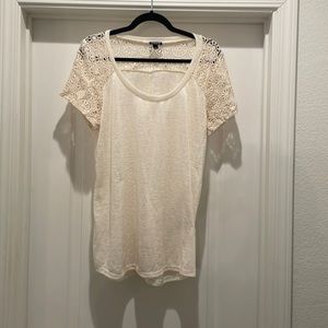 Torrid Size 0 macrame Detail Shirt